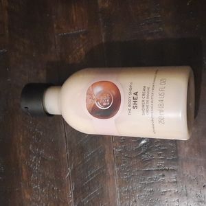The Body Shop shower cream